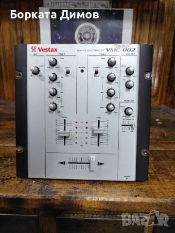 Смесител двуканален Vestax vcm 002 , снимка 2 - Ресийвъри, усилватели, смесителни пултове - 46726252