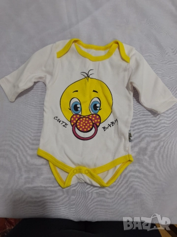 Дрешки за бебе момиче.Размер 0-3м