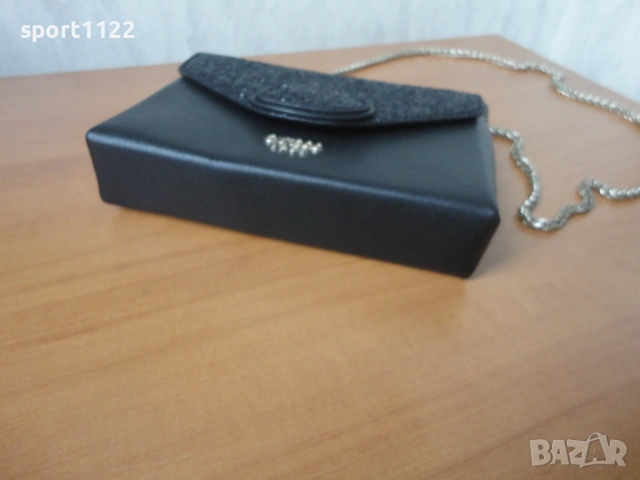 Guess/оригинална малка чантичка, снимка 2 - Чанти - 53707503