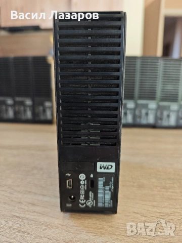Външни хард дискове WESTERN DIGITAL със захранване и USB кабел 