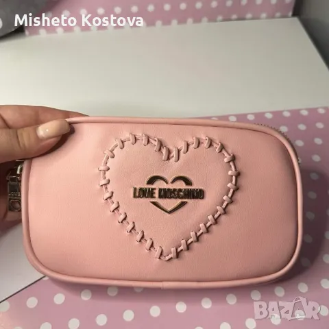 Оригинален портфейл Love moschino, снимка 1 - Портфейли, портмонета - 47164995