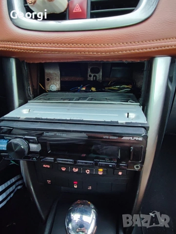 Дигитален приемник за кола Alpine UTE 200BT, снимка 5 - Аксесоари и консумативи - 53383356