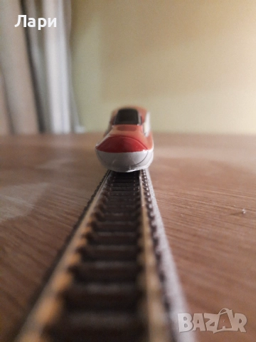Влак Shinkansen J.R. Series E6 Akita (Komachi) мащаб N 1:160, снимка 3 - Влакчета, самолети, хеликоптери - 51869102