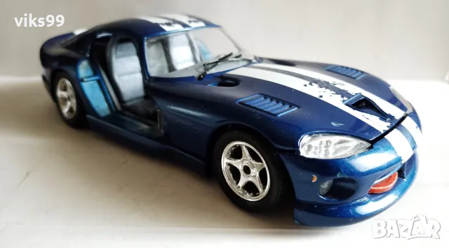 Bburago Dodge Viper GTS Coupe Made in Italy - Мащаб 1:24, снимка 7 - Колекции - 49007520