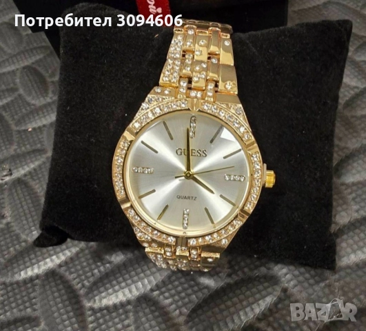 Часовници в подаръчна кутия , снимка 2 - Бижутерийни комплекти - 52357460