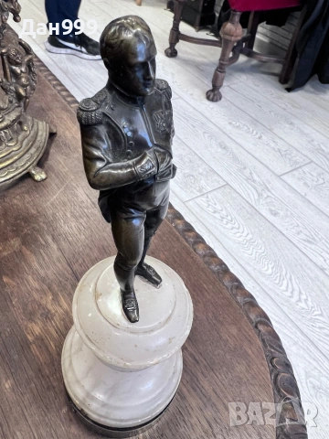 Анкварна , уникална колекционерска бронзова статуетка на Наполеон .