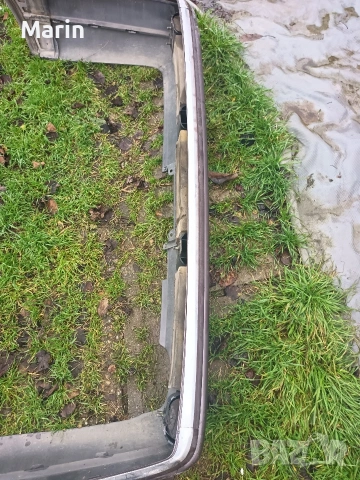 хромирани лайсни задна броня мерцедес 124, снимка 4 - Аксесоари и консумативи - 53370956