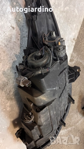 Оригинални Фарове зa Mazda 2 2009 - D65151040 / D65151030, снимка 2 - Части - 52930771