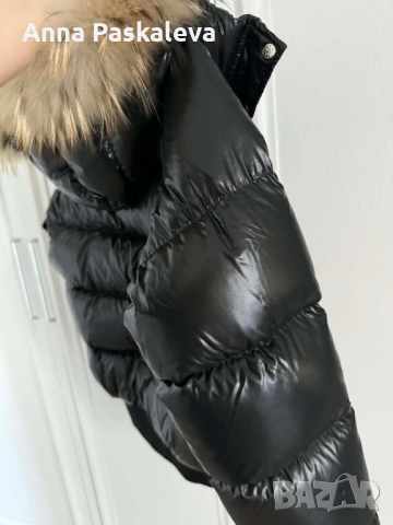 Яке на Pyrenex, качулка с естествен косъм от ракун, снимка 8 - Якета - 53612516