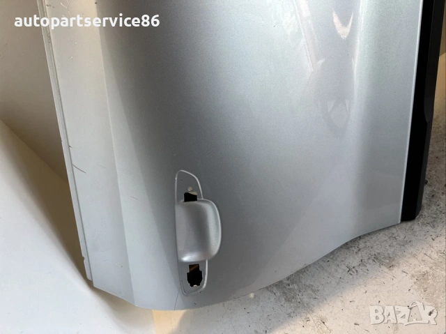 Врата предна дясна сребърна за Volkswagen Scirocco (2008), снимка 3 - Части - 54158599