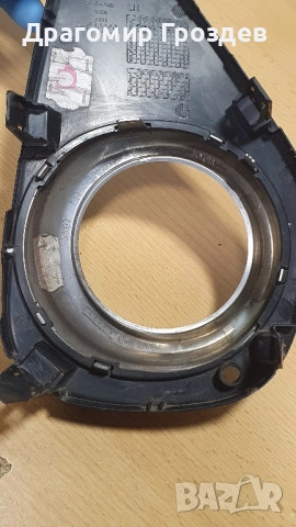 Лява решетка около фалогена за Toyota Yaris / Тойота Ярис (2014-2017), снимка 10 - Части - 52527988