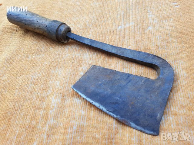 Топор сатър брадва 