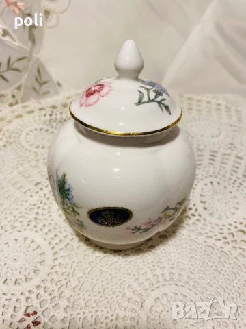 порцеланов буркан , снимка 3 - Аксесоари за кухня - 51185197