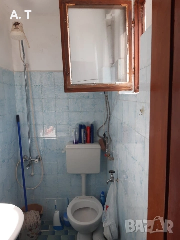 Продава се масивна, тухлена къща в гр. Карлово кв Сушица, снимка 4 - Къщи - 53827683