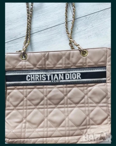 Dior дамска чанта, снимка 2 - Чанти - 50602301