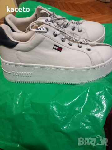 Оригинални кецове TOMMY HILFIGER размер -41, снимка 2 - Кецове - 54032695