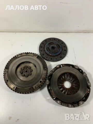 Съединител твърд маховик Кия Соренто 1 2.5 140к.с. (02-06)г. Suedinitel tvurd mahovik Kia Sorento I 