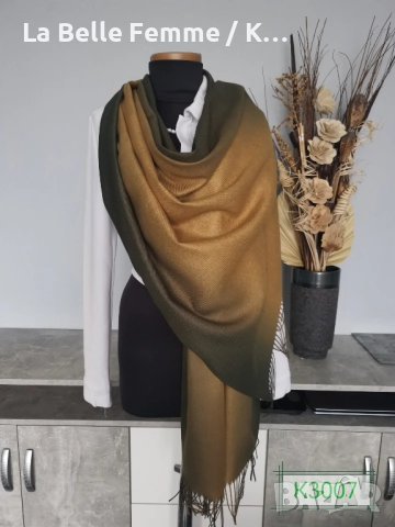 Шалове от шашмир с втъкана златна нишка, снимка 9 - Шалове - 51941414