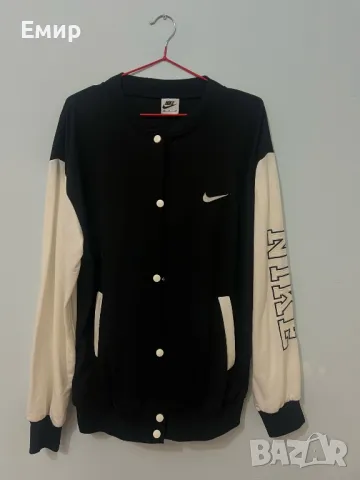 Спортно горнище NIKE
Размер