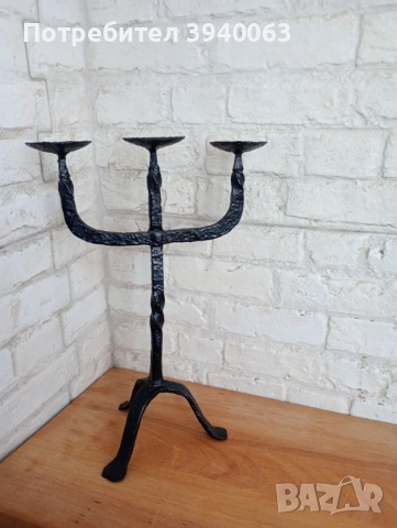 Стар свещник ковано желязо, снимка 9 - Други ценни предмети - 52889194