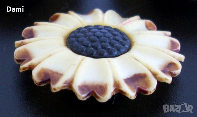 Старинни копчета бакелит, снимка 2 - Антикварни и старинни предмети - 52869787