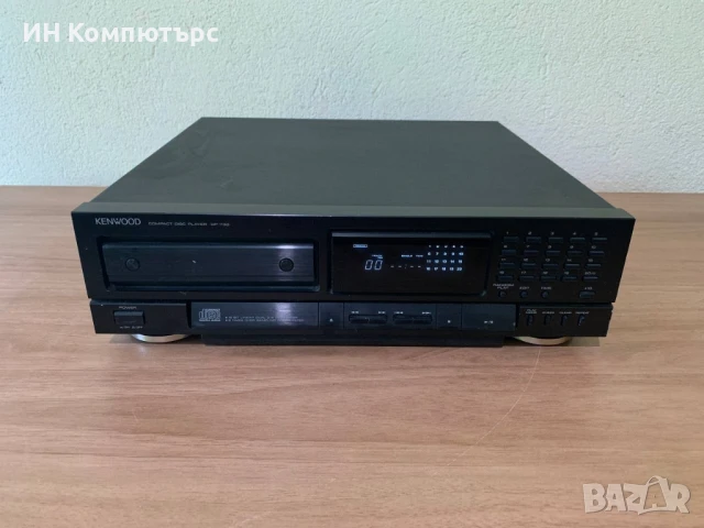 Продавам компакт диск плеър Kenwood DP-730 миди формат
