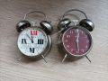 Продавам малък часовник будилник Ракета , снимка 1 - Антикварни и старинни предмети - 39438731