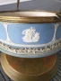 Wedgwood Jasperware 16см/син яспис/стара английска порцеланова кутия-бижутерка с бронзов капак, снимка 7