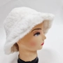 Пухкава дамска зимна шапка стилен клош модел, снимка 6