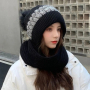 Модна дамска зимна шапка с шал удобна много пухкава/мека и приятна на допир -57% НАМАЛЕНИЕ