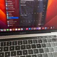 MacBook 13 Pro, снимка 5 - Лаптопи за работа - 45055376