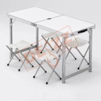  Сгъваемият комплект за къмпинг, който включва маса и 4 стола., снимка 1 - Къмпинг мебели - 44969839