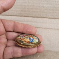 Стара Френска брошка ''limoges'', снимка 3 - Антикварни и старинни предмети - 45623836