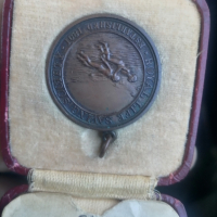 медал на корпуса на спасителната гвардия кралско общество за спасяване на животи 1937г, снимка 6 - Антикварни и старинни предмети - 45017307