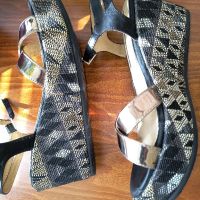 Нови сандали на платформа; Чанта, подходяща за сандалите , снимка 1 - Сандали - 45491305