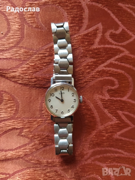 работещ дамски часовник Луч, снимка 1