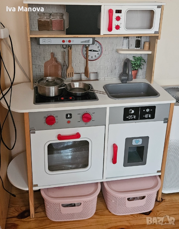 Детска дървена кухня, снимка 1