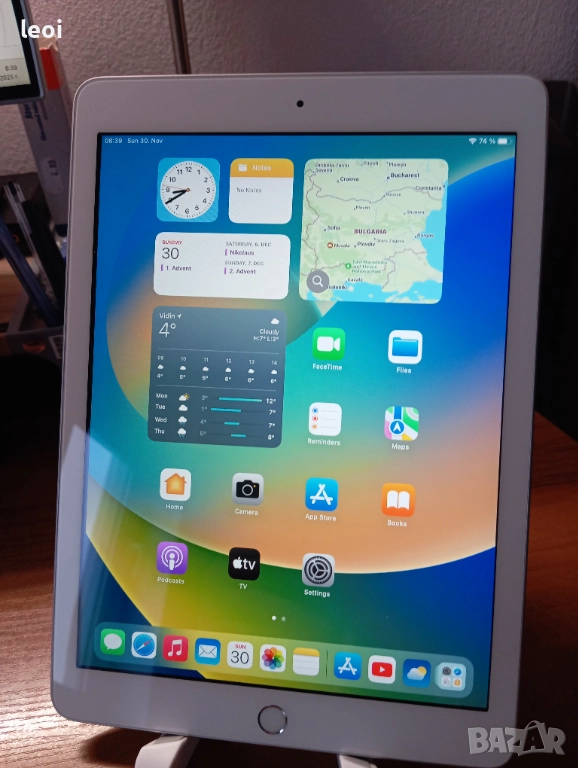 Таблет Apple iPad 5gen 9.7" 32GB, снимка 1