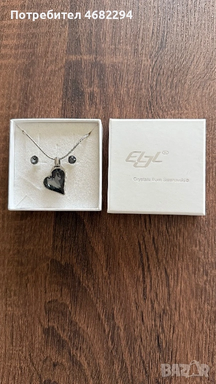 Комплект обеци и колие с кристали Сваровски, снимка 1