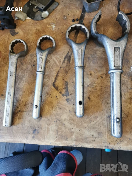 Индустриални  ключове гаечен звезда и лула, снимка 1