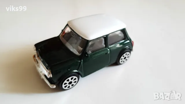 Bburago MINI COOPER - Мащаб 1:43, снимка 2 - Колекции - 48450940