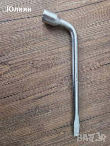 Ключ автомобил 17 ,Мерцедес 