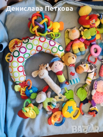 Лот бебешки играчки, снимка 4 - Дрънкалки и чесалки - 52813537