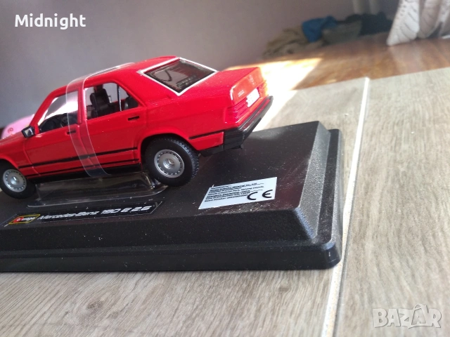 Mercedes Benz 190E. 1/24, снимка 2 - Колекции - 53866053