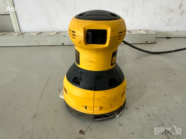 Ексцентрик шлайф - Dewalt 280 W, снимка 3 - Други машини и части - 46914252