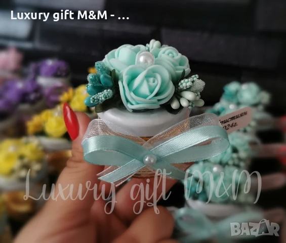 Подаръци за гости, подаръчета за гости - бурканче с мед "Трите рози", снимка 7 - Подаръци за сватба - 50694579