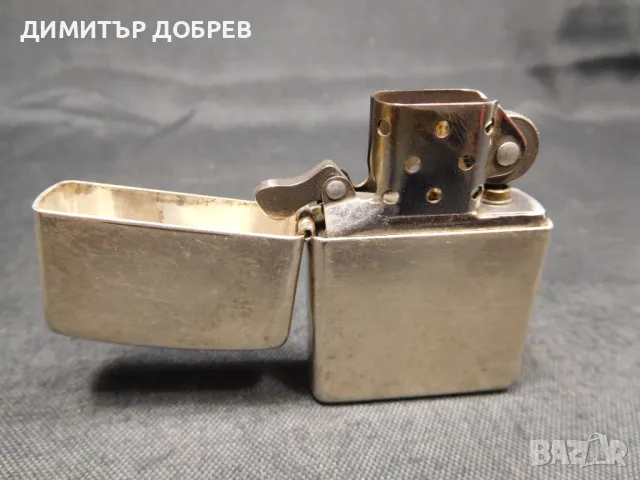 ОРИГИНАЛНА БЕНЗИНОВА ЗАПАЛКА ЗИПО ZIPPO SILVER PLATE J 04, снимка 2 - Колекции - 49432254