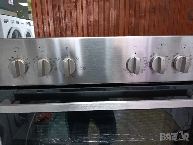 Чисто нова иноксова  печка за вграждане Privileg  с две години гаранция!, снимка 3 - Печки, фурни - 50580197