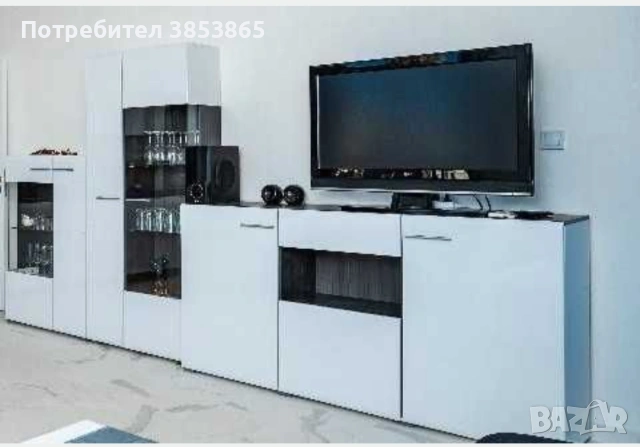 2 Секции и 1 Комод за хол с освтление, снимка 2 - Секции и витрини - 53129402