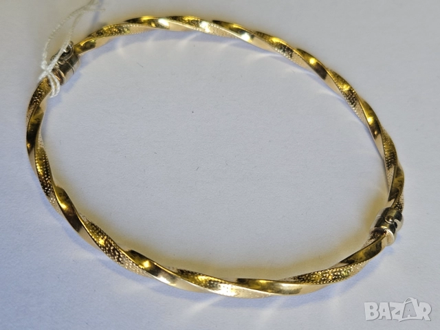 Златна твърда женска гривна 585/14к 6.63гр